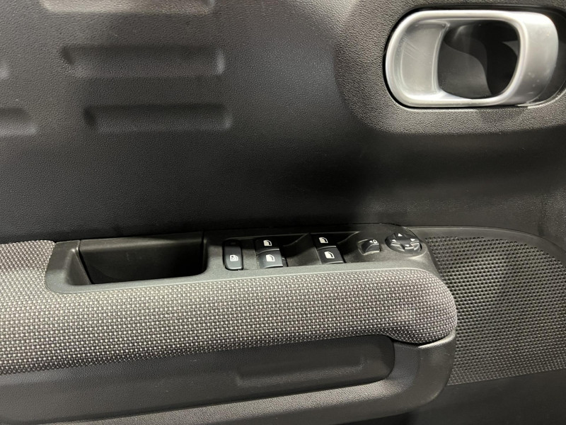 Photo 21 de l'offre de CITROEN C3 AIRCROSS 110 S&S BVM6 Shine à 9990€ chez VL Auto