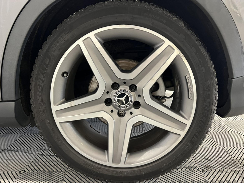 Photo 18 de l'offre de MERCEDES-BENZ GLA  220 d 7-G DCT Fascination à 17990€ chez VL Auto