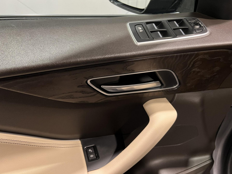 Photo 24 de l'offre de JAGUAR F-PACE  2.0 D - 180 ch AWD BVA8 Prestige à 18990€ chez VL Auto