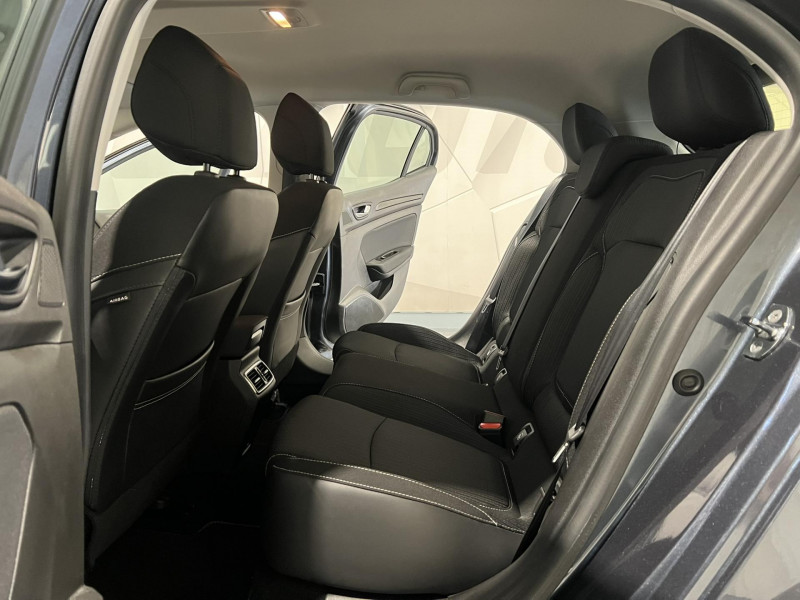 Photo 9 de l'offre de RENAULT MEGANE TCe 100 Energy Zen à 12990€ chez VL Auto