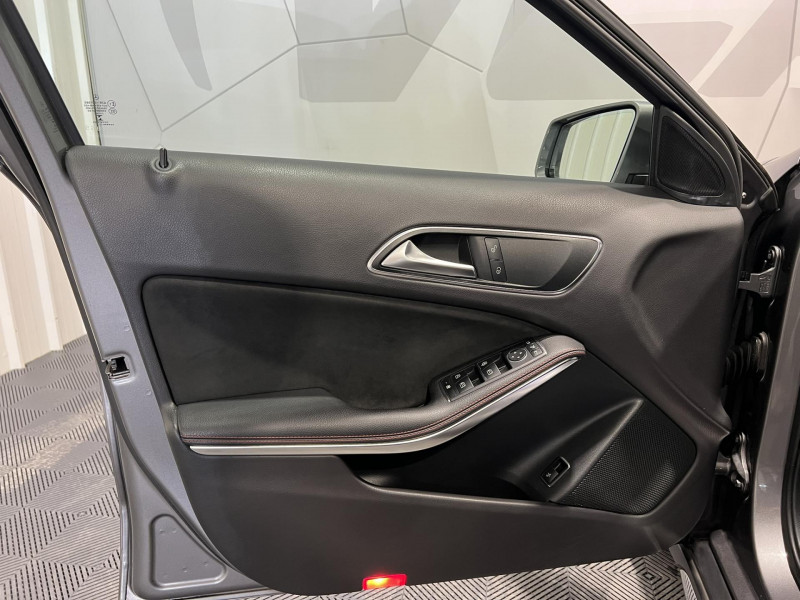Photo 21 de l'offre de MERCEDES-BENZ GLA  220 d 7-G DCT Fascination à 17990€ chez VL Auto