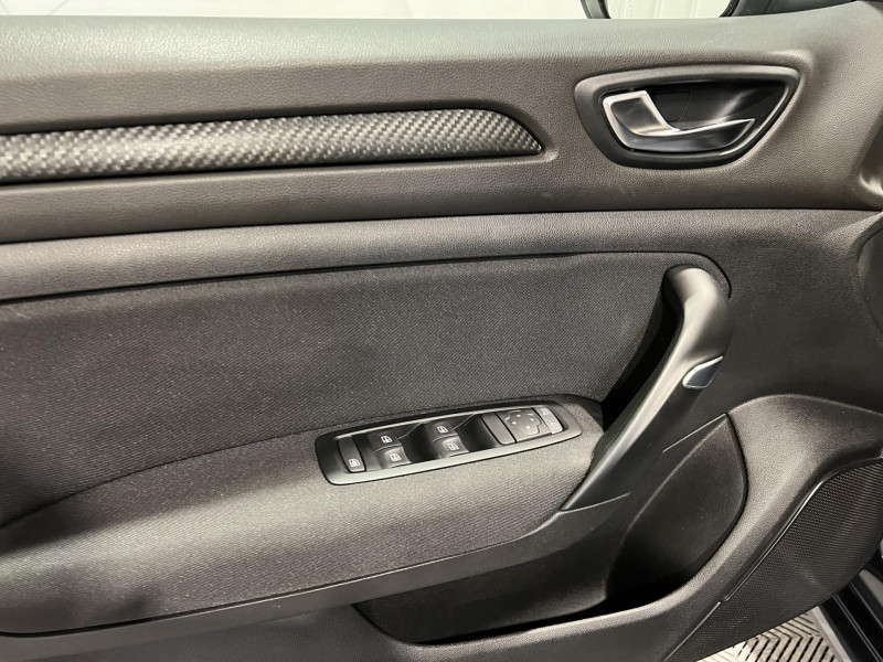 Photo 21 de l'offre de RENAULT MEGANE TCe 100 Energy Zen à 12990€ chez VL Auto