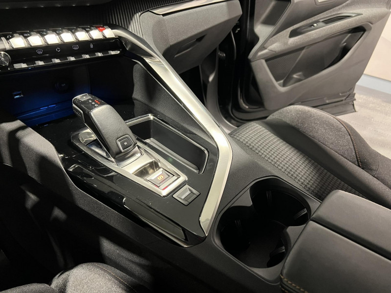 Photo 13 de l'offre de PEUGEOT 3008 BlueHDi 130ch S&S EAT8 Active Business à 14990€ chez VL Auto