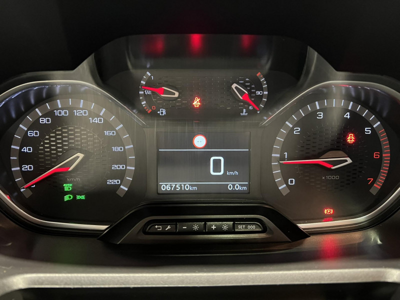 Photo 11 de l'offre de PEUGEOT RIFTER Standard BlueHDi 130 S&S BVM6 5pl GT à 19990€ chez VL Auto