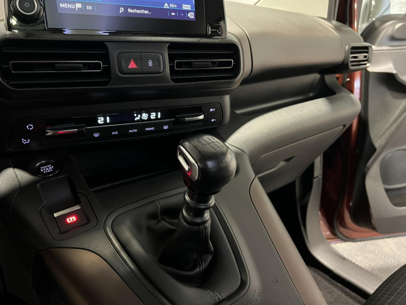 Photo 13 de l'offre de PEUGEOT RIFTER Standard BlueHDi 130 S&S BVM6 5pl GT à 19990€ chez VL Auto