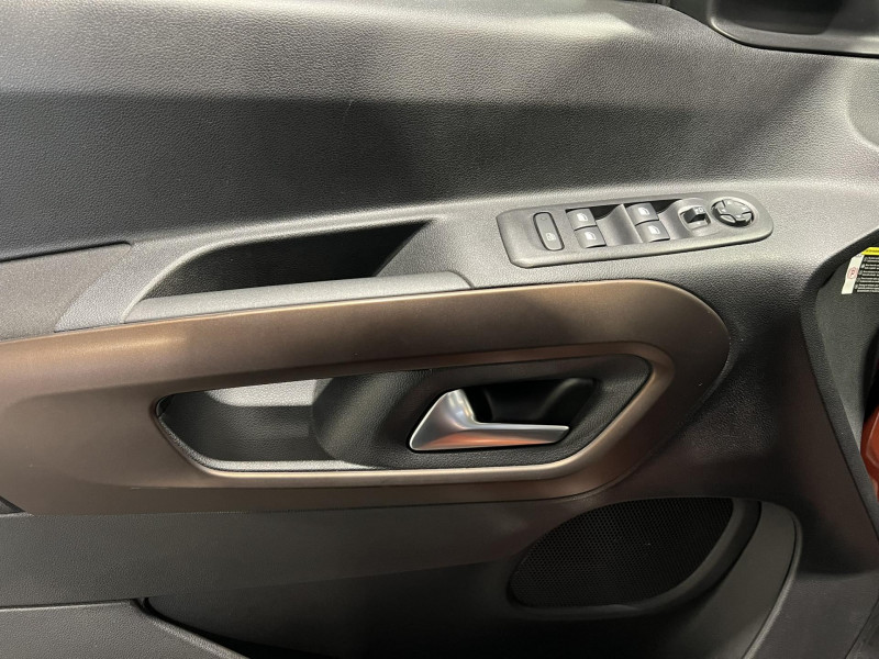 Photo 23 de l'offre de PEUGEOT RIFTER Standard BlueHDi 130 S&S BVM6 5pl GT à 19990€ chez VL Auto