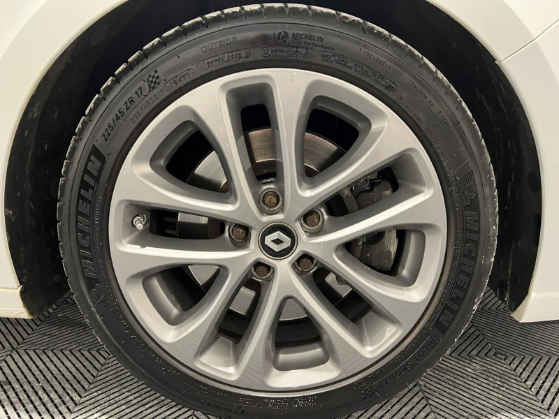 Photo 16 de l'offre de RENAULT Megane Estate dCi 165 Energy EDC GT à 16990€ chez VL Auto