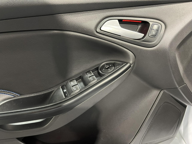 Photo 25 de l'offre de FORD FOCUS 2.3 EcoBoost 350 S&S RS à 26490€ chez VL Auto