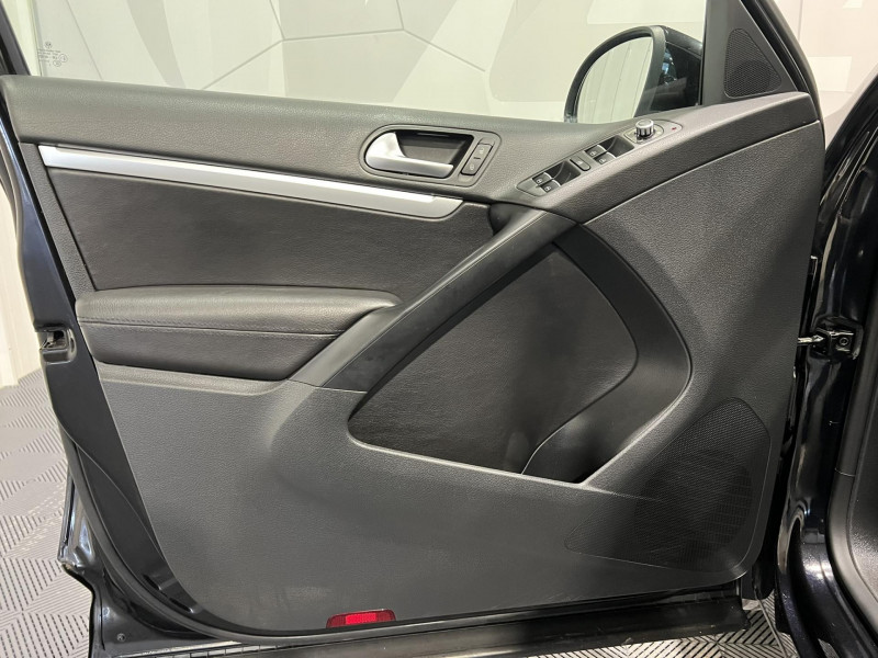 Photo 20 de l'offre de VOLKSWAGEN TIGUAN 2.0 TDI 140 FAP BlueMotion Technology Carat 4Motion DSG7 à 14990€ chez VL Auto