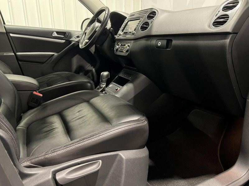 Photo 8 de l'offre de VOLKSWAGEN TIGUAN 2.0 TDI 140 FAP BlueMotion Technology Carat 4Motion DSG7 à 14990€ chez VL Auto