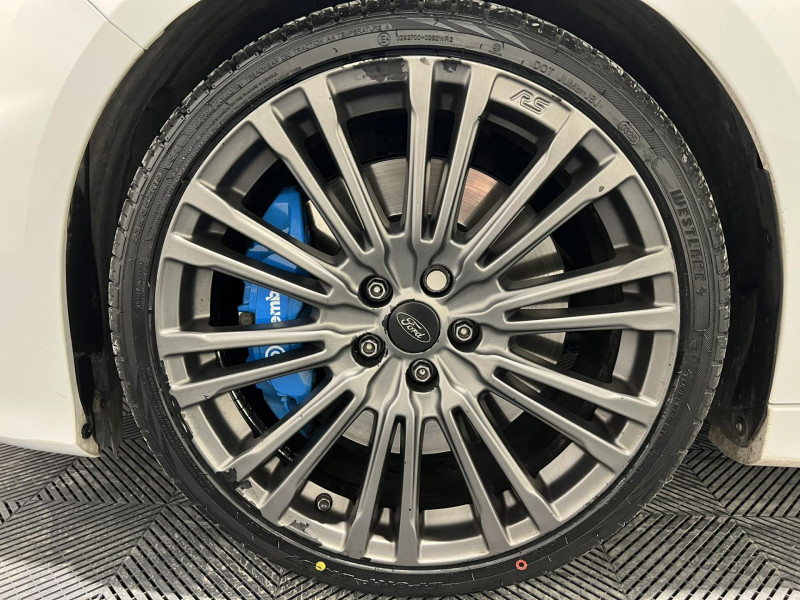 Photo 19 de l'offre de FORD FOCUS 2.3 EcoBoost 350 S&S RS à 26490€ chez VL Auto
