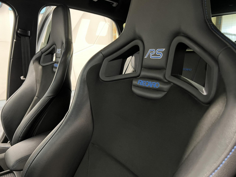 Photo 15 de l'offre de FORD FOCUS 2.3 EcoBoost 350 S&S RS à 26490€ chez VL Auto
