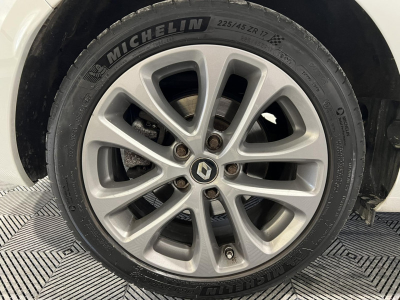 Photo 17 de l'offre de RENAULT Megane Estate dCi 165 Energy EDC GT à 16990€ chez VL Auto