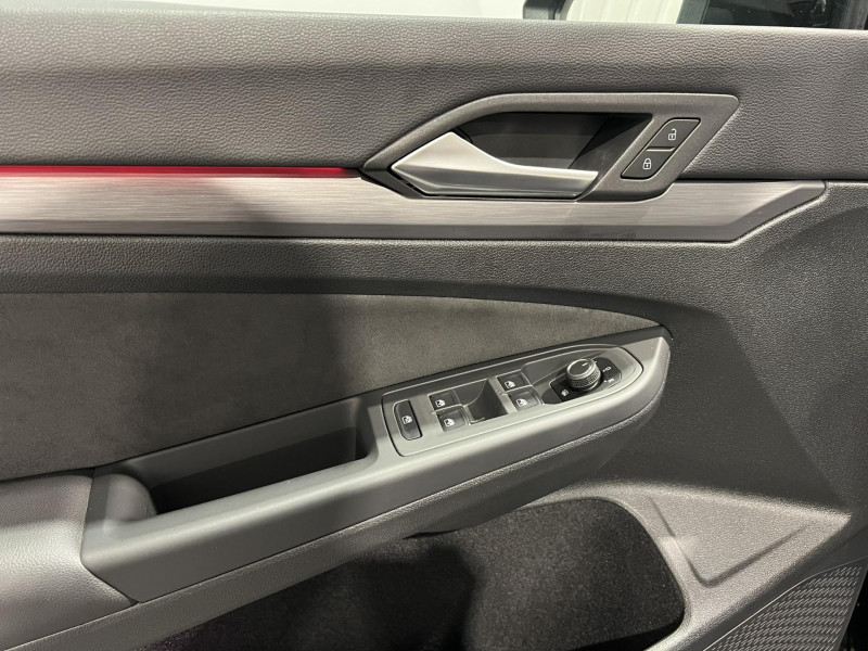 Photo 20 de l'offre de VOLKSWAGEN GOLF 2.0 TDI SCR 116 BVM6 STYLE à 23490€ chez VL Auto