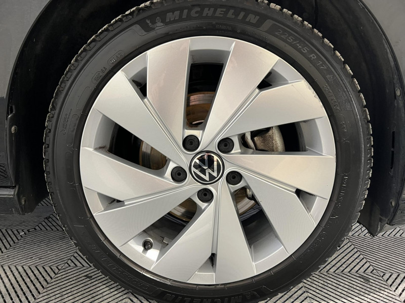 Photo 15 de l'offre de VOLKSWAGEN GOLF 2.0 TDI SCR 116 BVM6 STYLE à 23490€ chez VL Auto