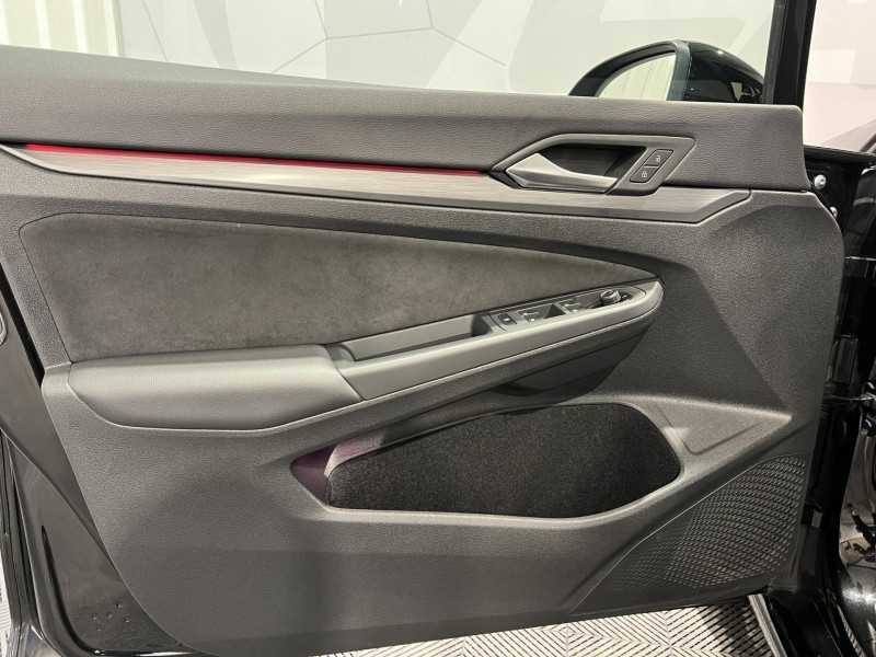 Photo 19 de l'offre de VOLKSWAGEN GOLF 2.0 TDI SCR 116 BVM6 STYLE à 23490€ chez VL Auto