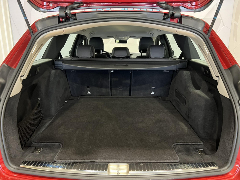 Photo 10 de l'offre de MERCEDES-BENZ CLASSE E BREAK 200 d 9G-Tronic Executive à 26990€ chez VL Auto