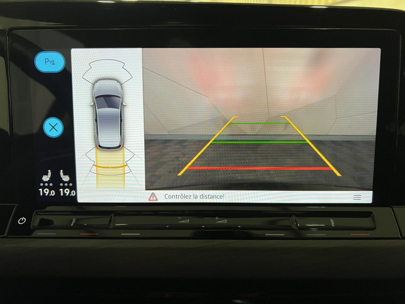 Photo 20 de l'offre de VOLKSWAGEN GOLF 2.0 TDI SCR 150 DSG7 Style à 21990€ chez VL Auto