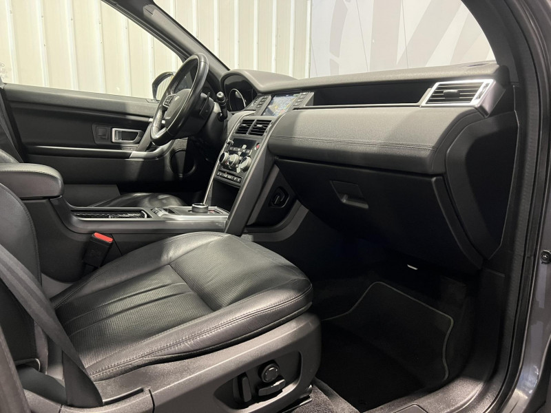 Photo 8 de l'offre de LAND-ROVER DISCOVERY SPORT  2.0 D180 - BVA  SE à 17990€ chez VL Auto