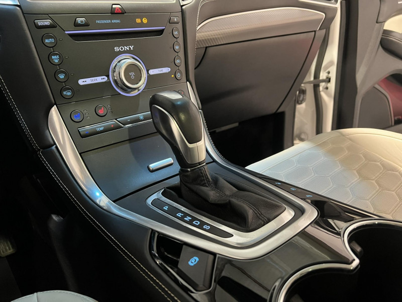 Photo 13 de l'offre de FORD EDGE 2.0 TDCi 210 Powershift Intelligent AWD Vignale à 21990€ chez VL Auto