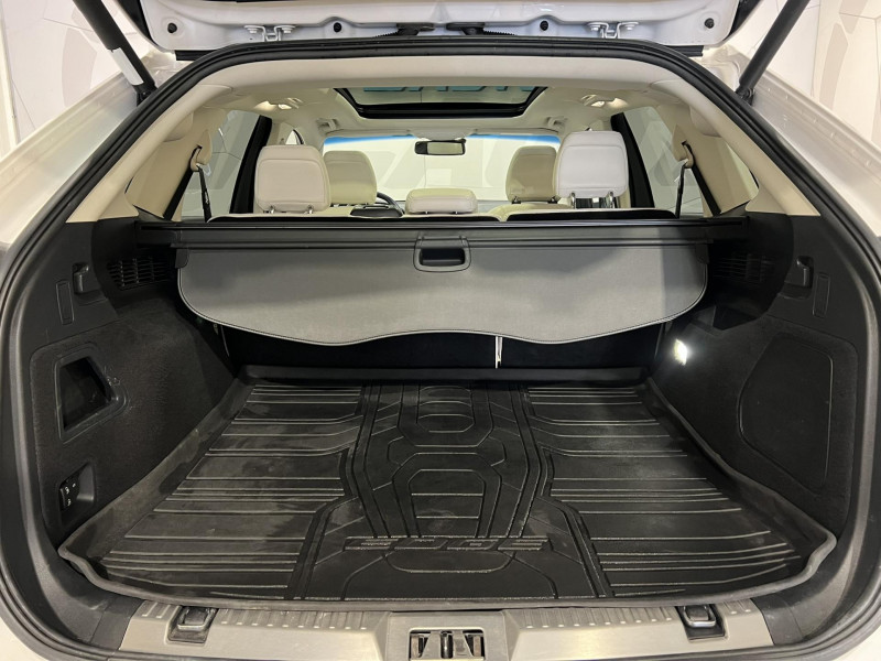 Photo 10 de l'offre de FORD EDGE 2.0 TDCi 210 Powershift Intelligent AWD Vignale à 21990€ chez VL Auto