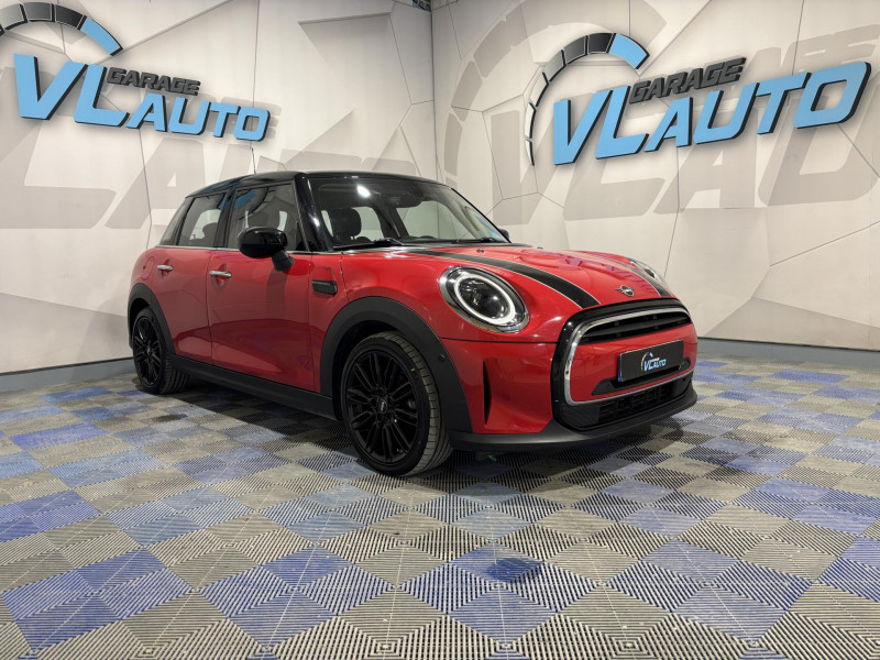 Mini MINI 5 Portes Cooper 136 ch DKG7 Essential ESSENCE Rouge Occasion à vendre