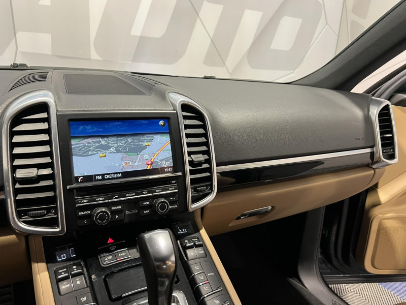 Photo 11 de l'offre de PORSCHE CAYENNE 3.0 V6 416 ch S E-Hybrid Tiptronic BVA à 33490€ chez VL Auto