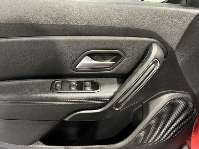 Photo 22 de l'offre de DACIA DUSTER TCe 150 FAP 4x4 Prestige à 21490€ chez VL Auto