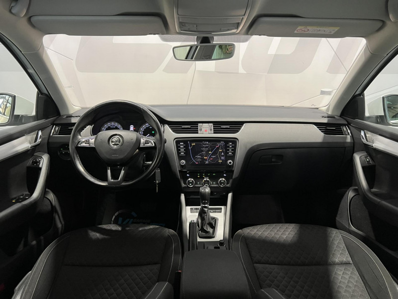 Photo 7 de l'offre de SKODA Octavia combi 1.6 TDI 116 ch CR FAP DSG7 Drive à 11990€ chez VL Auto