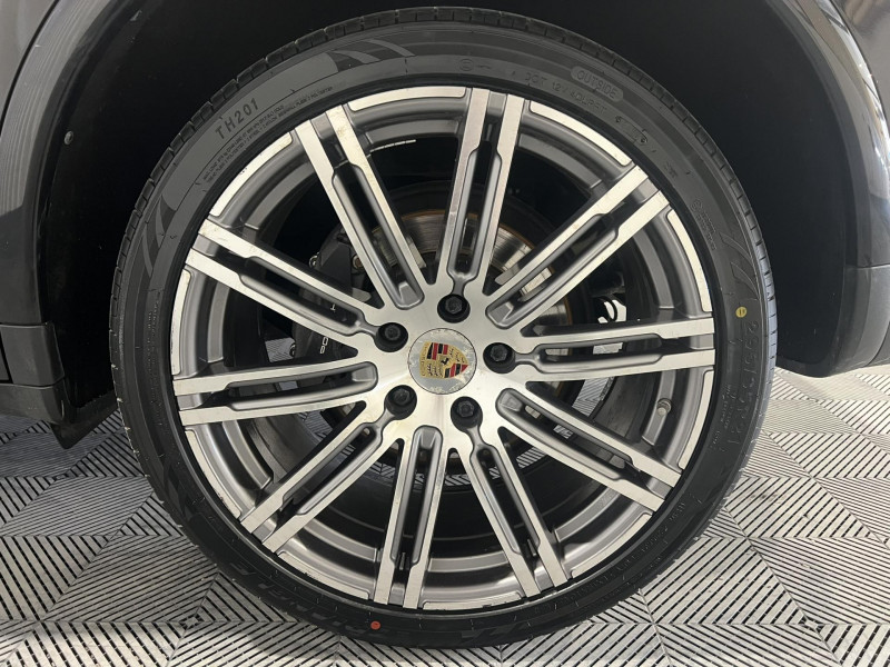 Photo 18 de l'offre de PORSCHE CAYENNE 3.0D V6 262 ch Tiptronic A à 35990€ chez VL Auto