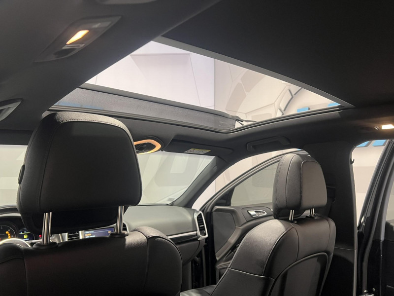 Photo 15 de l'offre de PORSCHE CAYENNE 3.0D V6 262 ch Tiptronic A à 35990€ chez VL Auto