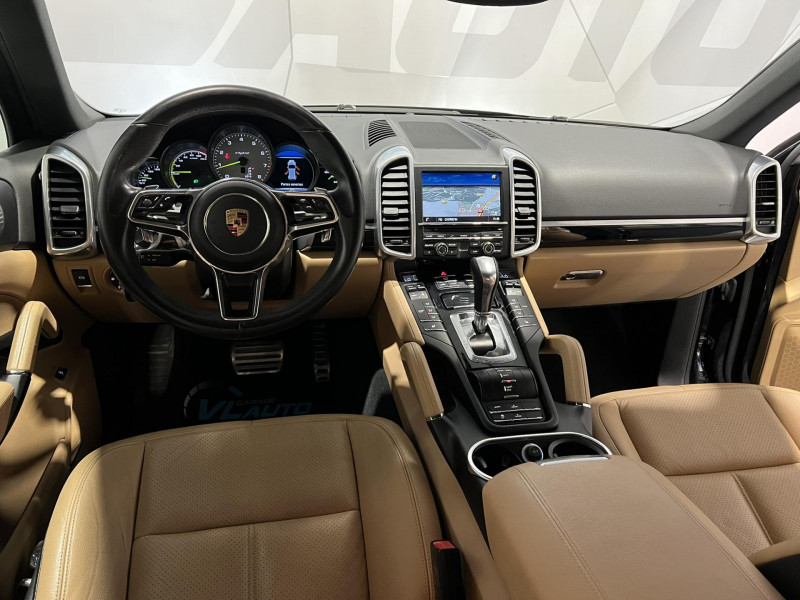Photo 16 de l'offre de PORSCHE CAYENNE 3.0 V6 416 ch S E-Hybrid Tiptronic BVA à 33490€ chez VL Auto