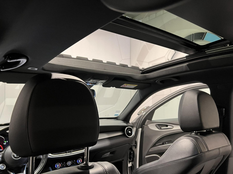 Photo 15 de l'offre de ALFA ROMEO STELVIO  2.2 210 ch Q4 AT8 Veloce à 29990€ chez VL Auto