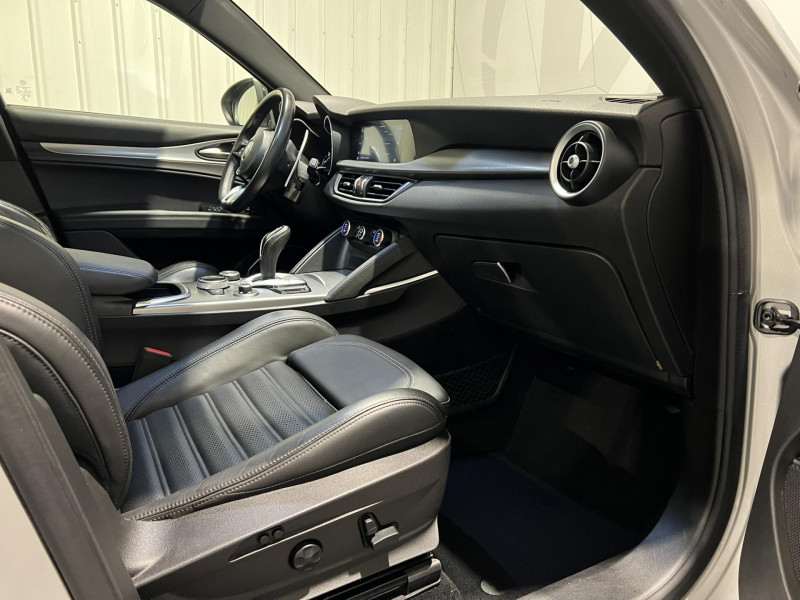 Photo 8 de l'offre de ALFA ROMEO STELVIO  2.2 210 ch Q4 AT8 Veloce à 29990€ chez VL Auto