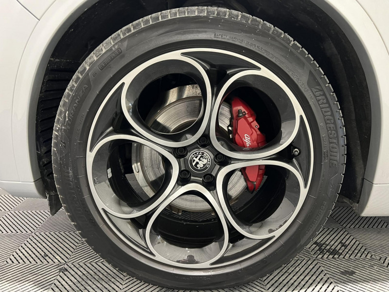 Photo 19 de l'offre de ALFA ROMEO STELVIO  2.2 210 ch Q4 AT8 Veloce à 29990€ chez VL Auto