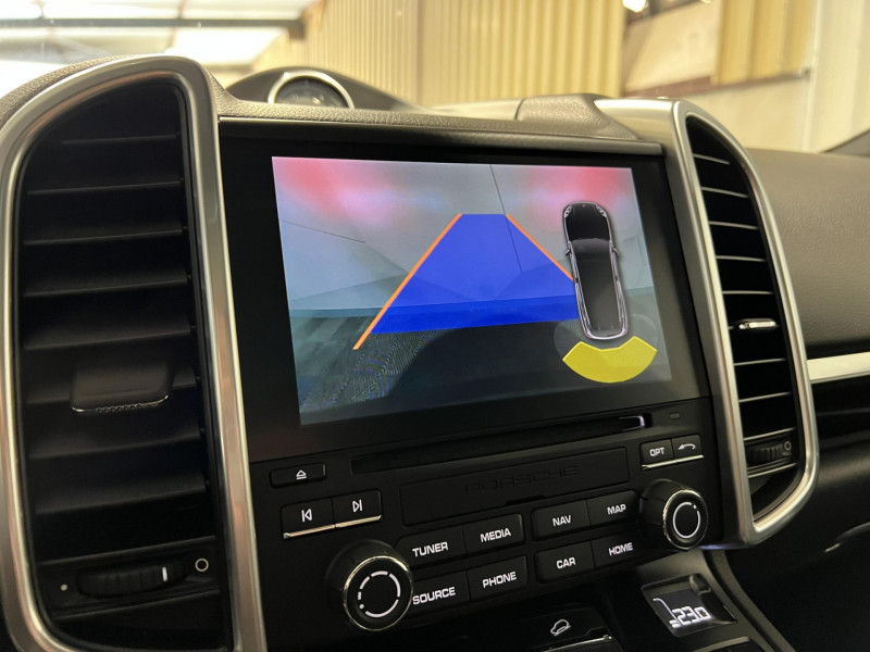 Photo 23 de l'offre de PORSCHE CAYENNE 3.0 V6 416 ch S E-Hybrid Tiptronic BVA à 36490€ chez VL Auto