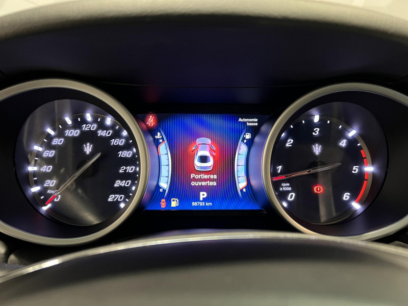 Photo 11 de l'offre de MASERATI GHIBLI 3.0 V6 275 D BVA à 26490€ chez VL Auto