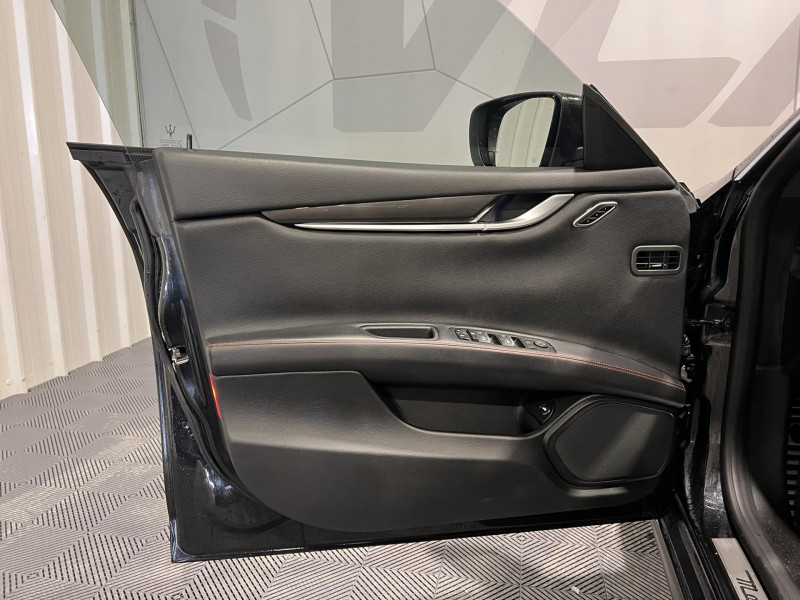 Photo 23 de l'offre de MASERATI GHIBLI 3.0 V6 275 D BVA à 26490€ chez VL Auto