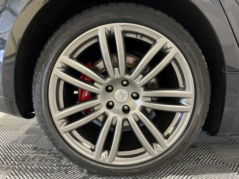 Photo 17 de l'offre de MASERATI GHIBLI 3.0 V6 275 D BVA à 26490€ chez VL Auto