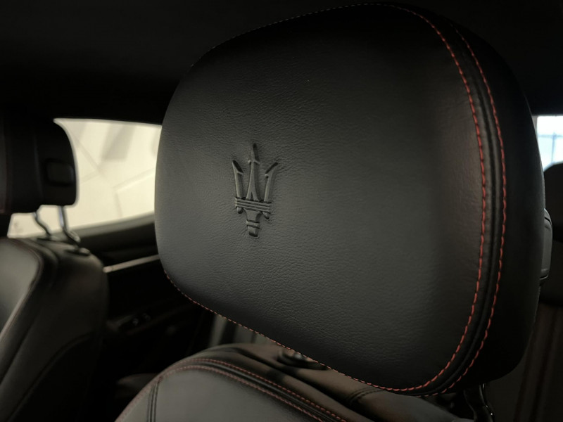 Photo 15 de l'offre de MASERATI GHIBLI 3.0 V6 275 D BVA à 26490€ chez VL Auto