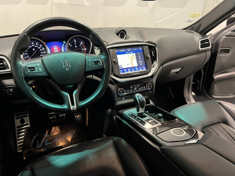 Photo 14 de l'offre de MASERATI GHIBLI 3.0 V6 275 D BVA à 26490€ chez VL Auto
