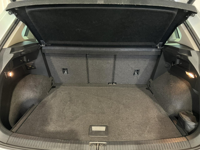 Photo 10 de l'offre de VOLKSWAGEN TIGUAN  2.0 TDI 150 DSG7 4Motion Carat à 21490€ chez VL Auto