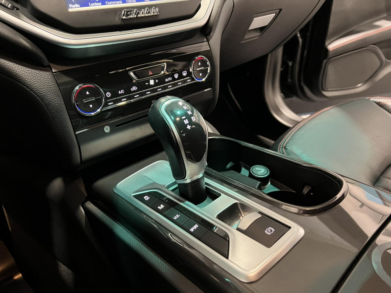 Photo 13 de l'offre de MASERATI GHIBLI 3.0 V6 275 D BVA à 26490€ chez VL Auto