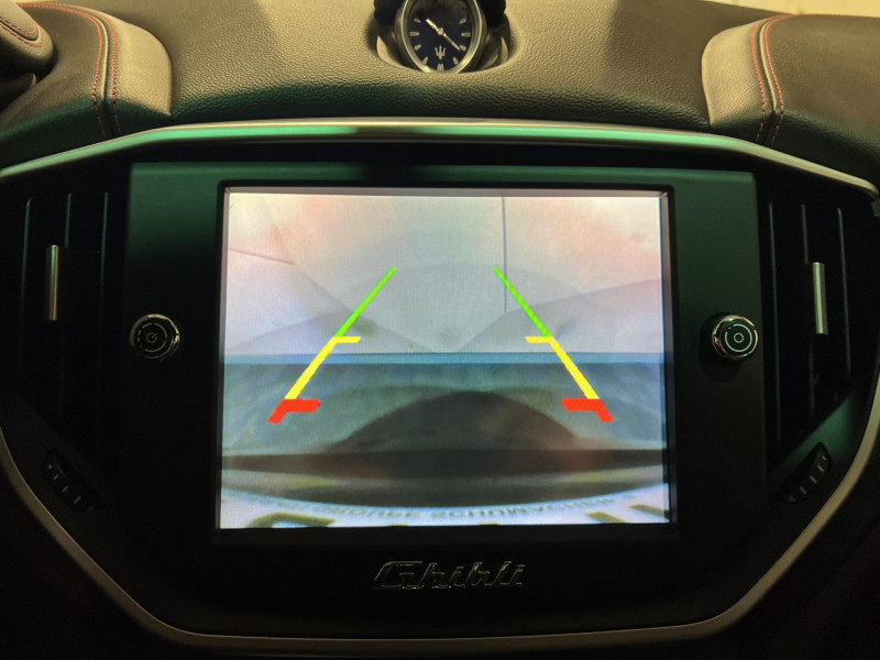 Photo 22 de l'offre de MASERATI GHIBLI 3.0 V6 275 D BVA à 26490€ chez VL Auto