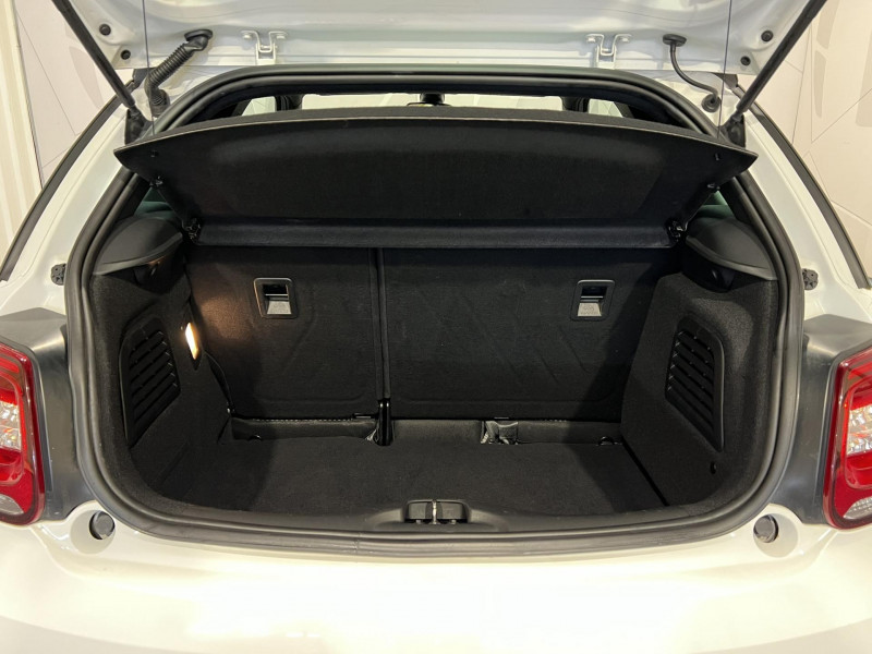 Photo 9 de l'offre de CITROEN DS3  THP 155 Sport Chic à 7490€ chez VL Auto