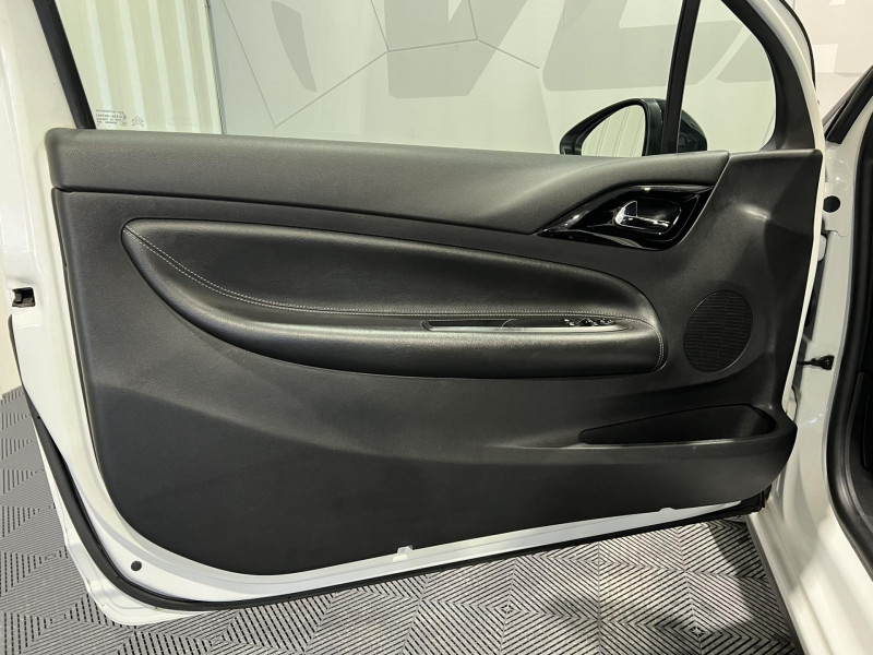 Photo 19 de l'offre de CITROEN DS3  THP 155 Sport Chic à 7490€ chez VL Auto