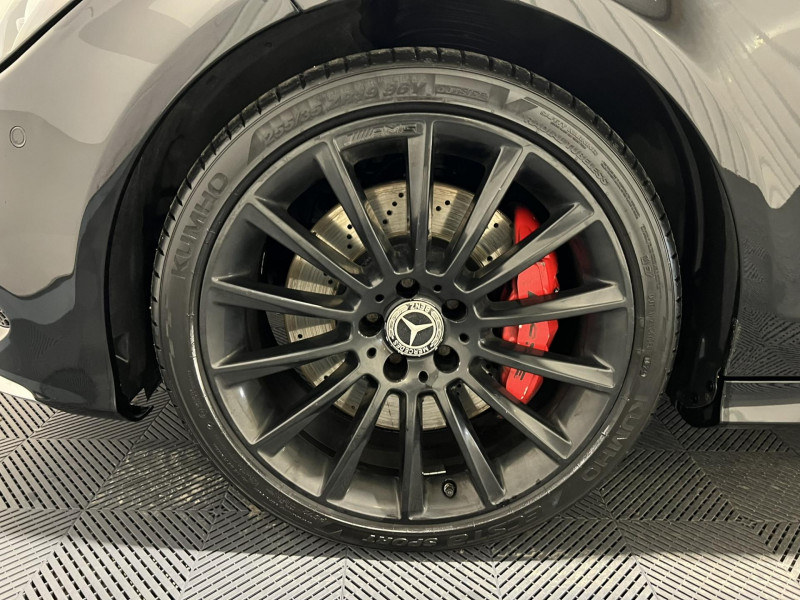 Photo 19 de l'offre de MERCEDES-BENZ CLASSE CLS 500 4Matic Fascination A à 30990€ chez VL Auto