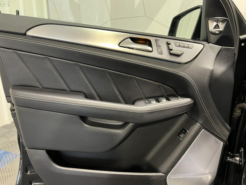 Photo 21 de l'offre de MERCEDES-BENZ CLASSE M ML 63 AMG 4MATIC bva pack performance AMG 558 CV à 39990€ chez VL Auto