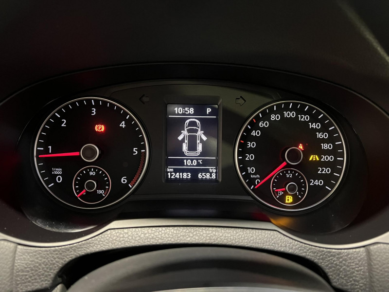 Photo 11 de l'offre de VOLKSWAGEN SHARAN 2.0 TDI 150 BlueMotion Technology DSG6 IQ.Drive 7 PLACES à 24990€ chez VL Auto