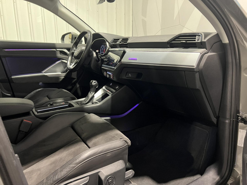 Photo 8 de l'offre de AUDI Q3  35 TDI 150 ch S tronic 7 Design Luxe à 27990€ chez VL Auto